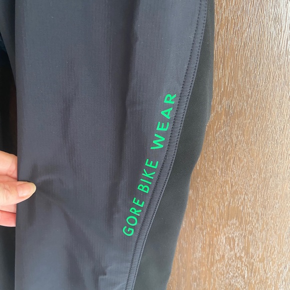 GOREWEAR Windstopper bike pants - Picture 2 of 6